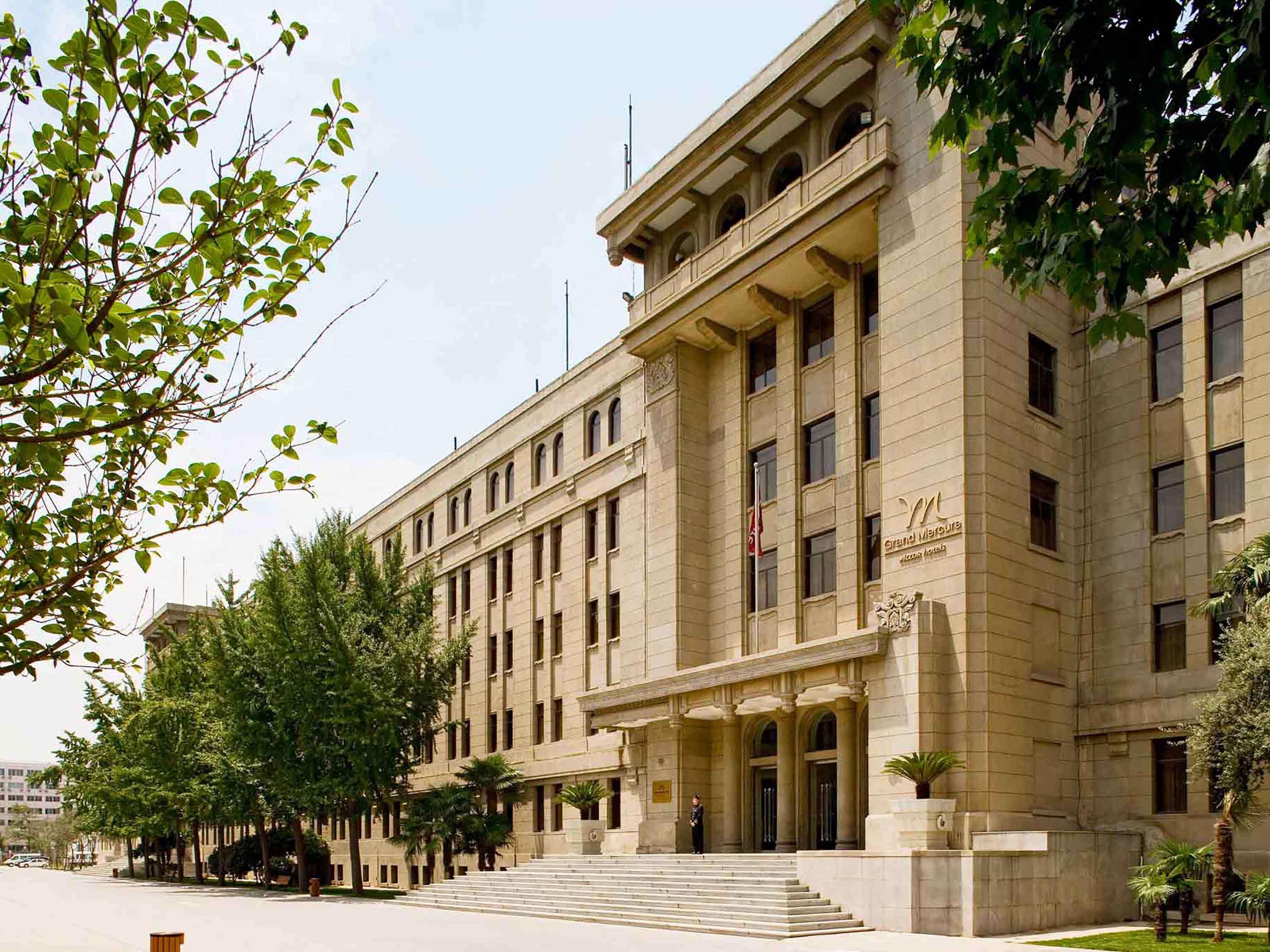 Grand Mercure Xian On Renmin Square Экстерьер фото