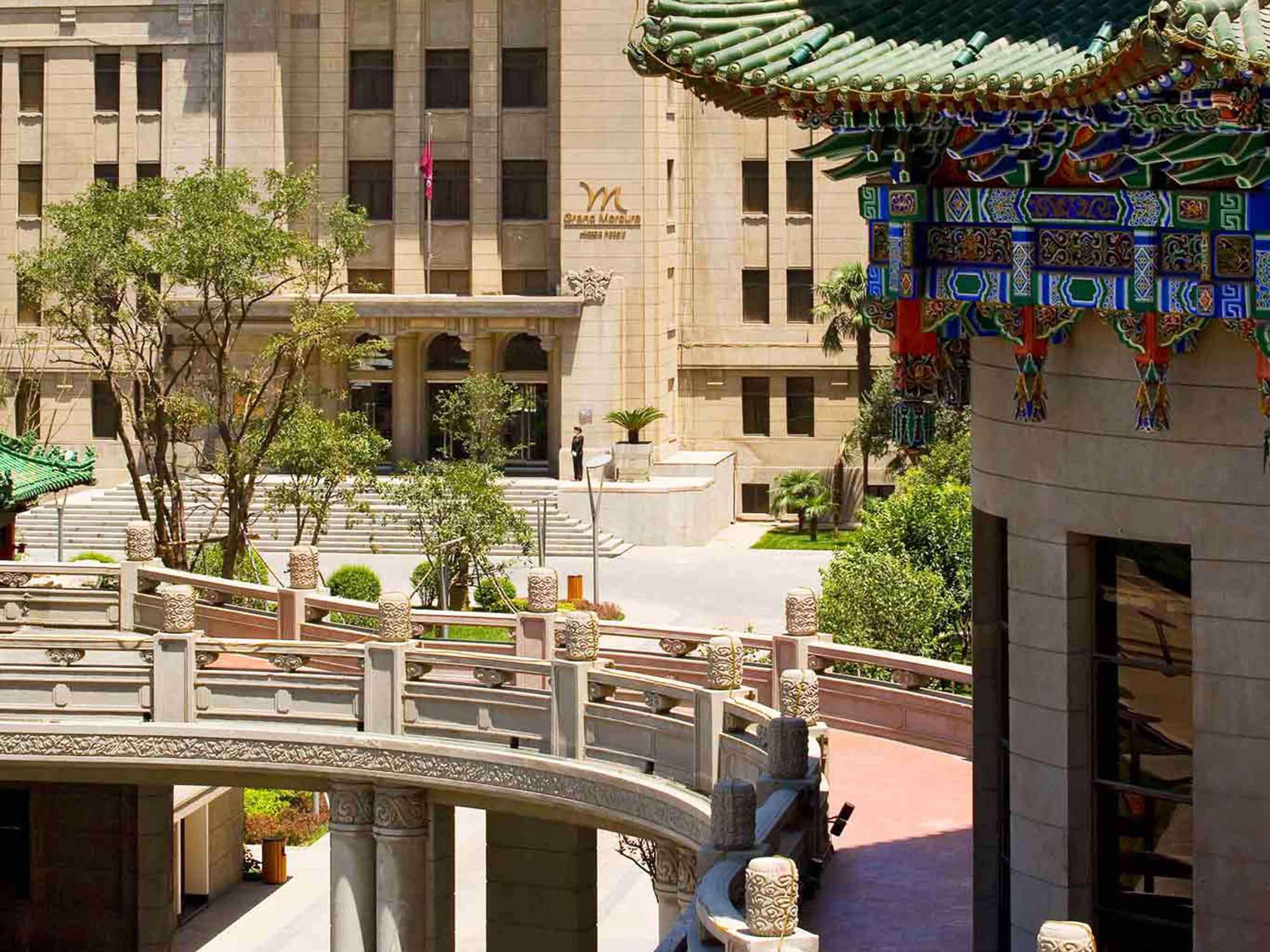 Grand Mercure Xian On Renmin Square Экстерьер фото