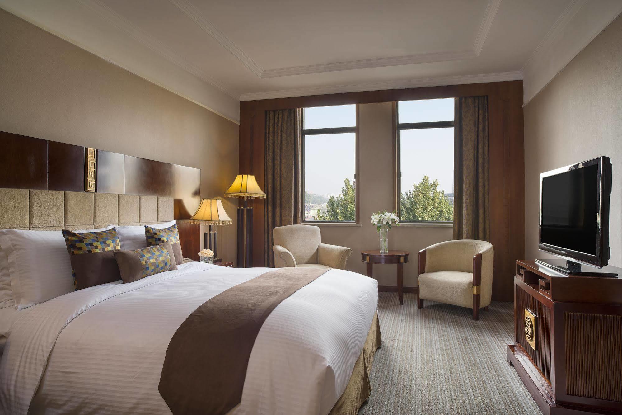 Grand Mercure Xian On Renmin Square Экстерьер фото