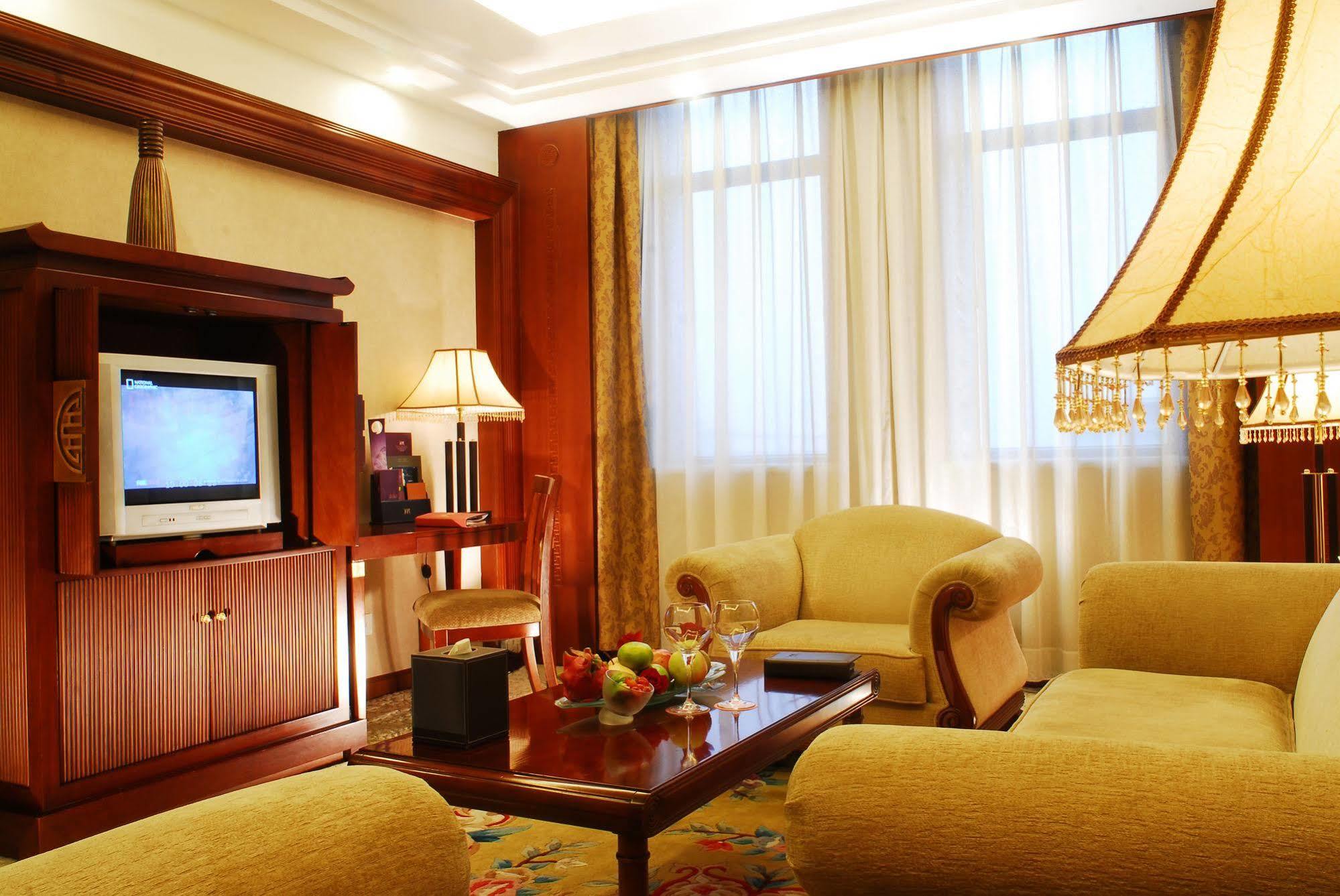 Grand Mercure Xian On Renmin Square Экстерьер фото