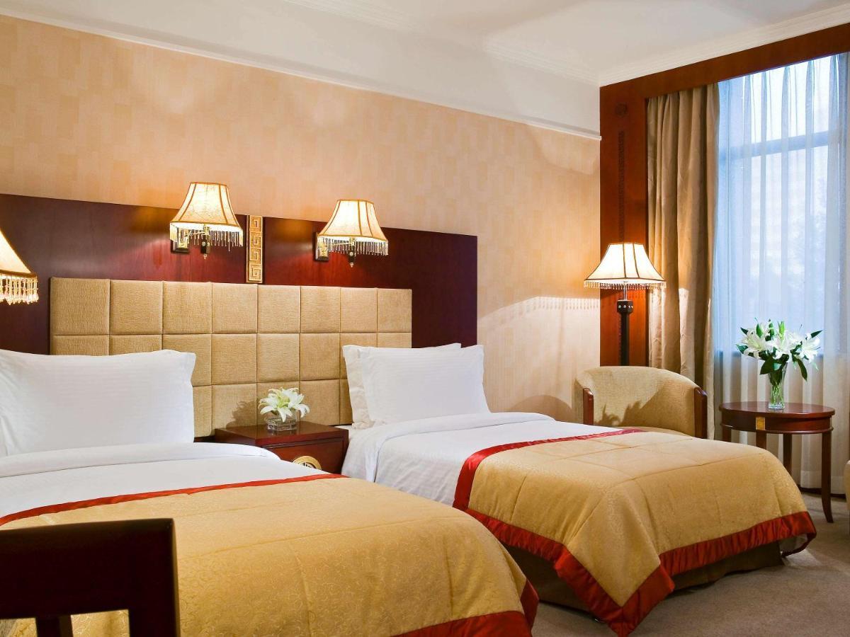 Grand Mercure Xian On Renmin Square Экстерьер фото